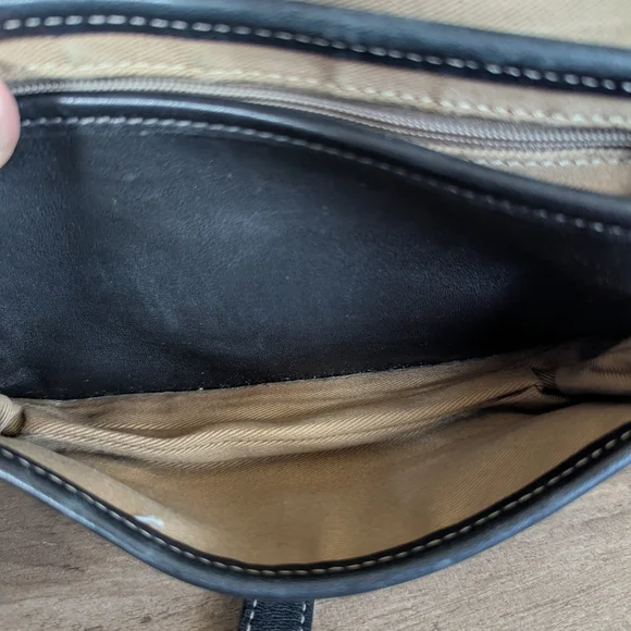 Vintage Coach Bleecker Double Buckle Crossbody - Picture 14 of 14